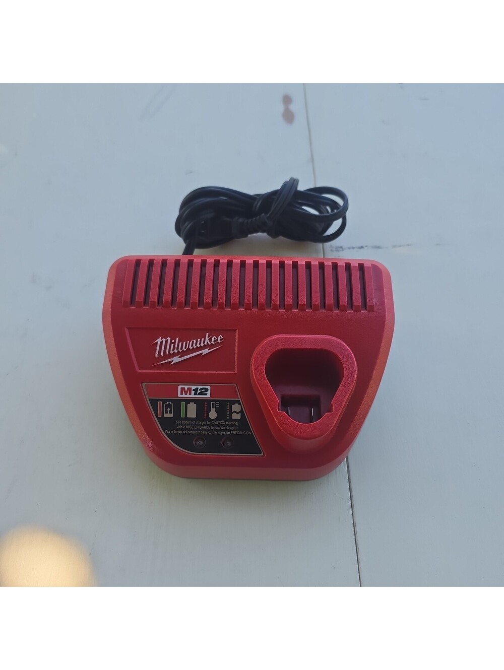 NEW Milwaukee M12 OEM Battery Charger Genuine 48-59-2401 Lithium-Ion 12 Volt 12V